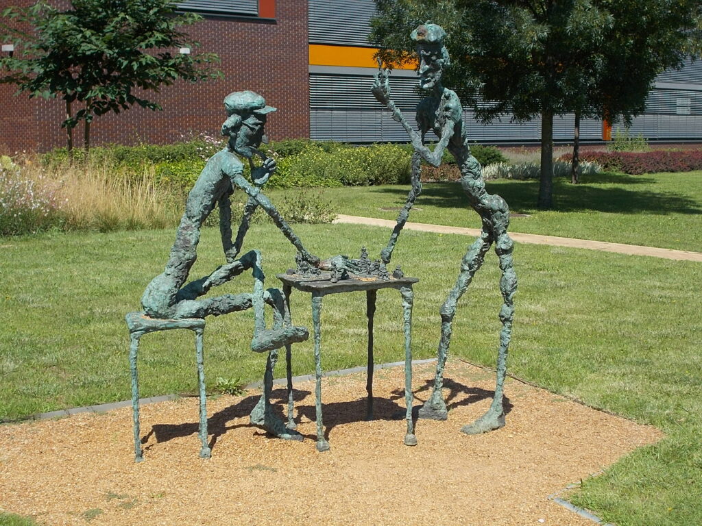 : Graphisoft Park, Chess players. - [[:en:Óbuda-Békásmegyer|Budapest District III]].}}{{hu|1=: [[:hu:Óbudai Gázgyár|Óbudai Gázgyár]], [[:hu:Graphisoft Park|Graphisoft Park]]. Sakkozók (Tóth Ernő, 2010). - [[:hu:Budapest|Budapest]], [[:hu:Budapest III. kerülete|Óbuda-Békásmegyer]] kerület, [[:hu:Aquincum (városrész)|Aquincum városrész]], Gázgyár utca{{Location|47|33|38.79|N|19|3|16.65|E|region:HU}}